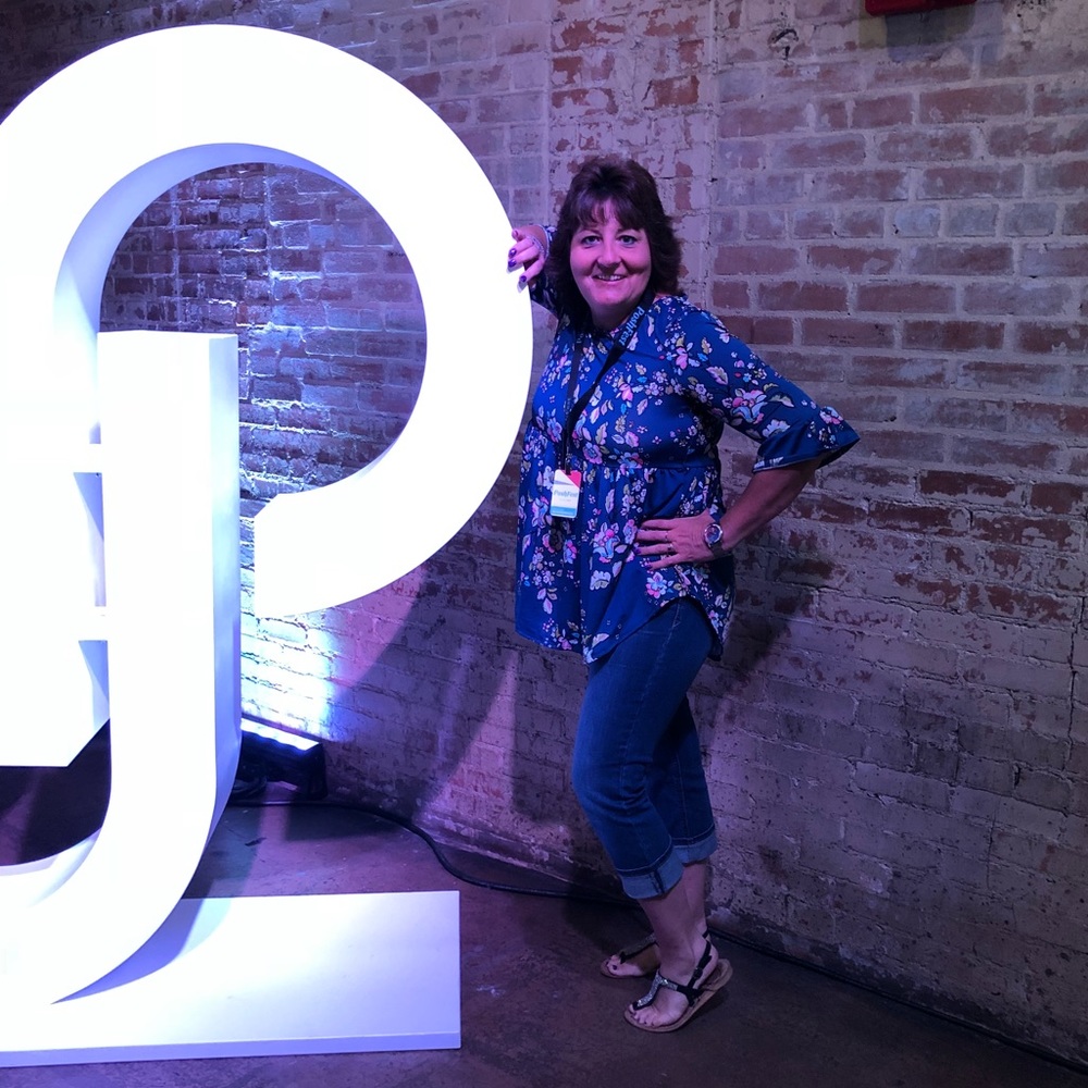 ✨LAST ONE ✨Floral ruffle sleeves loose fit top - Picture 3 of 8